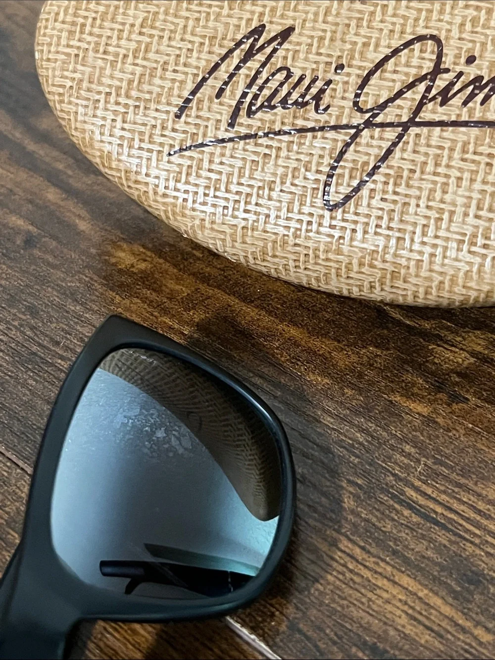 Maui Jim Black Sunglasses with Brown Lens and Tan Case